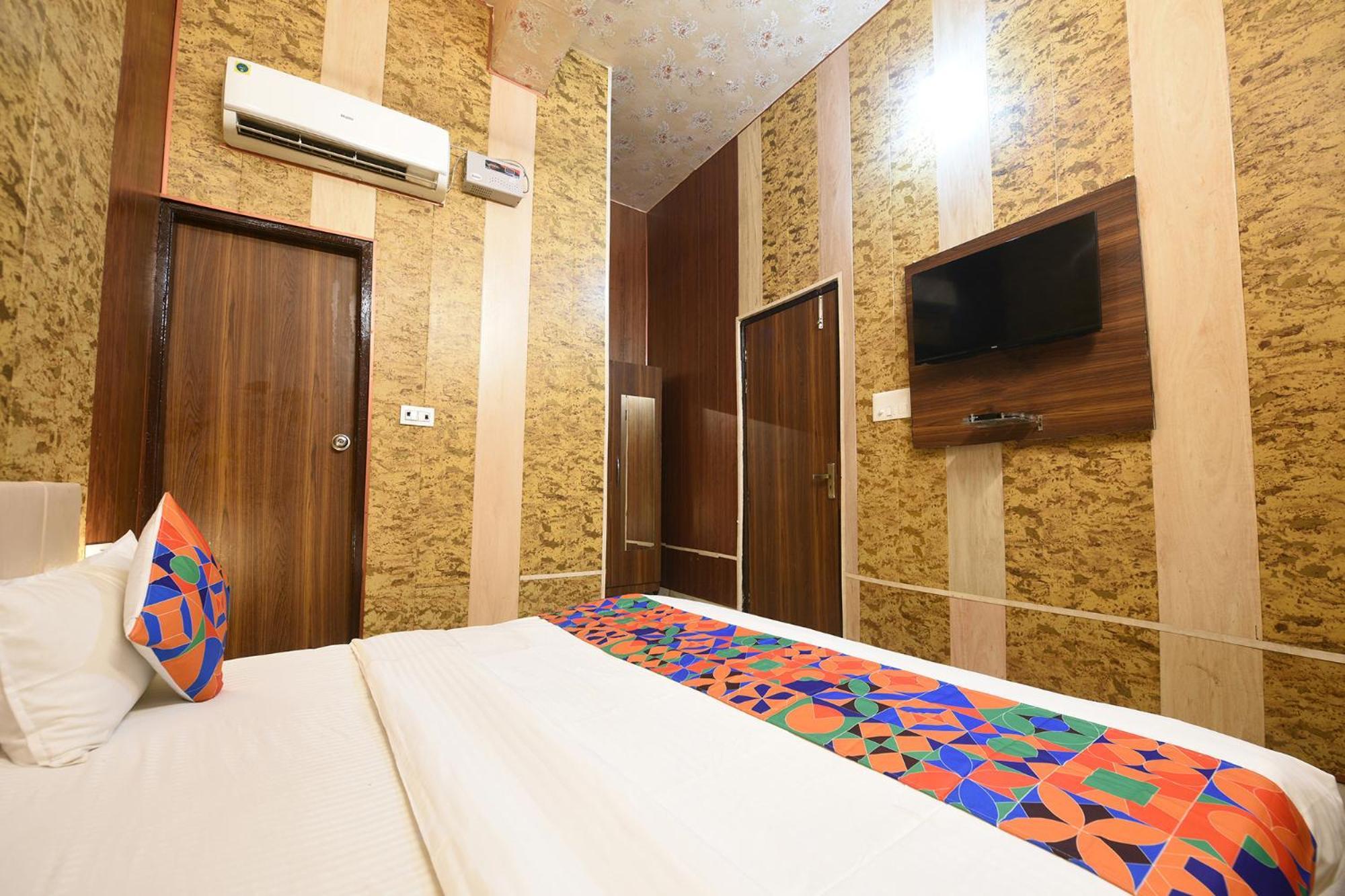 Fabhotel The Grand Palace Фаридабад Экстерьер фото